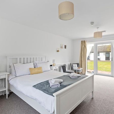 Number 5 - Lytton Tree Lodge, Reydon, Southwold Экстерьер фото